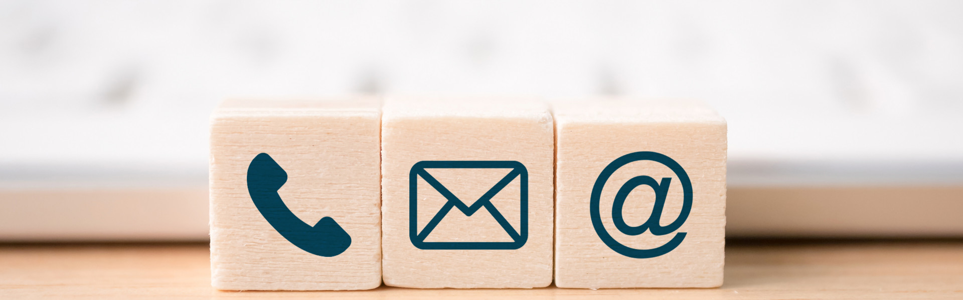 <p>Mọi thông tin cần tư vấn hay yêu cầu hỗ trợ, vui lòng liên hệ chúng tôi theo hotline hoặc điền vào khung thông tin.</p>
